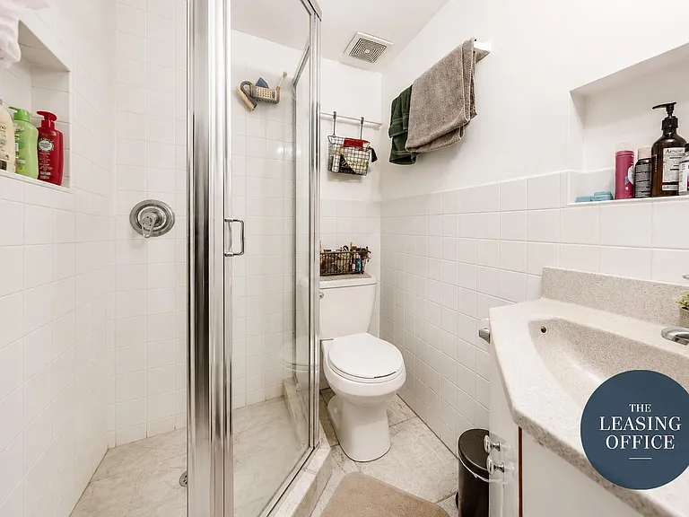 28 W 12th St #4R — Photo 11