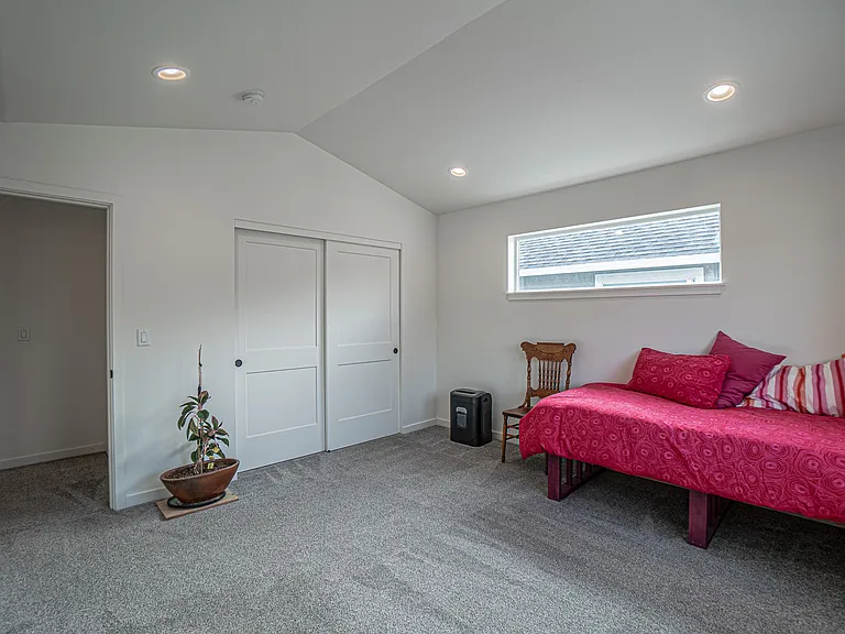 256 Rockfellow Pl — Photo 7