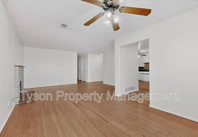 9509 Dona Marguerita Ave NE — Photo 6