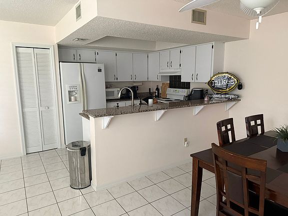 4th image of 160 Palm Sparrow Ct