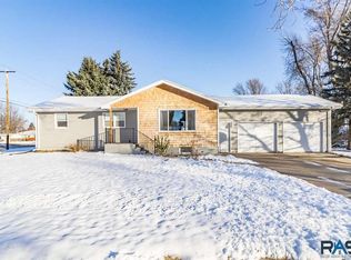 5216 W 35th St, Sioux Falls, SD 57106