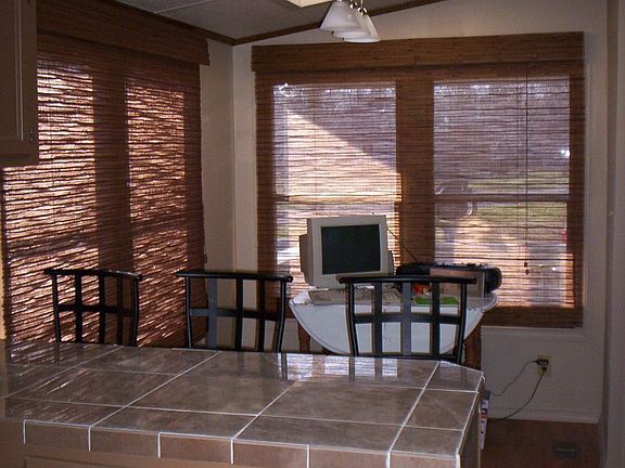 3rd image of 102 William Dr