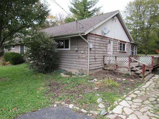 6N111 Gary Ave photo 1