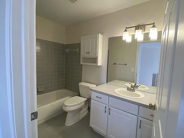 3047 Green Valley Dr — Photo 16