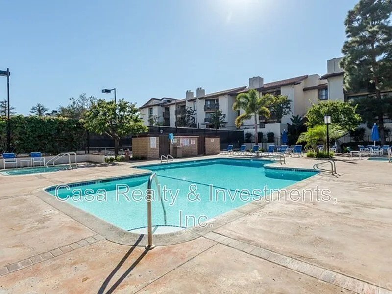 2 bed, 2.0 bath, 1140 sqft, $3,700 — Photo 3