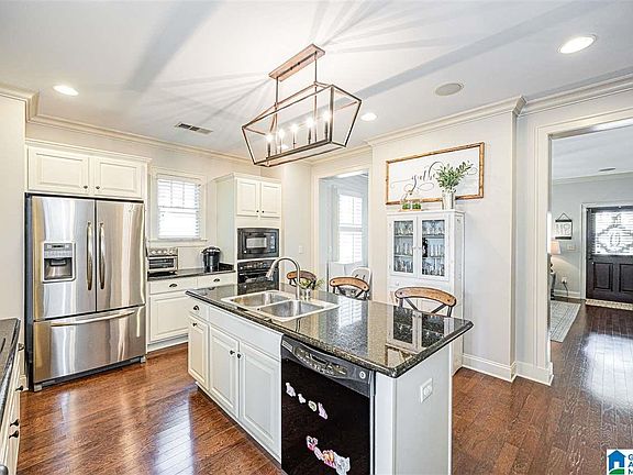 4th image of 3629 Village Center Ln
