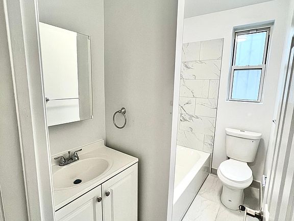 Fully renovated bathroom