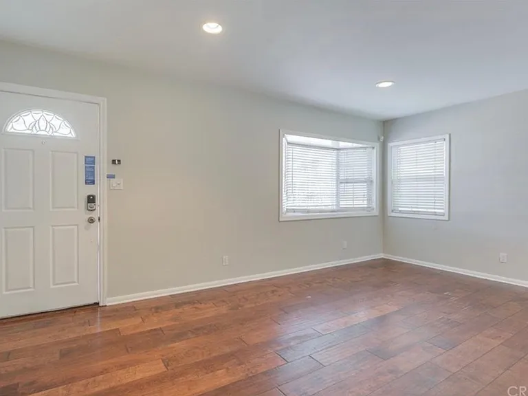 7913 Royer Ave — Photo 7