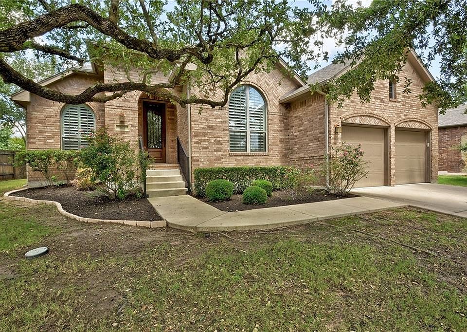 1st image of 365 Drury Ln