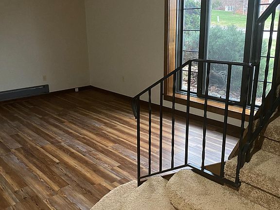 3rd image of 507 McCrary Dr #507