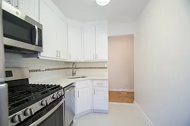 Rented by Rhona Realty