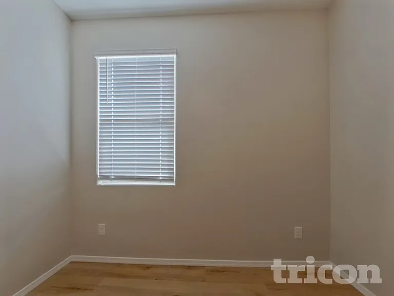 31062 W Mulberry Dr — Photo 12