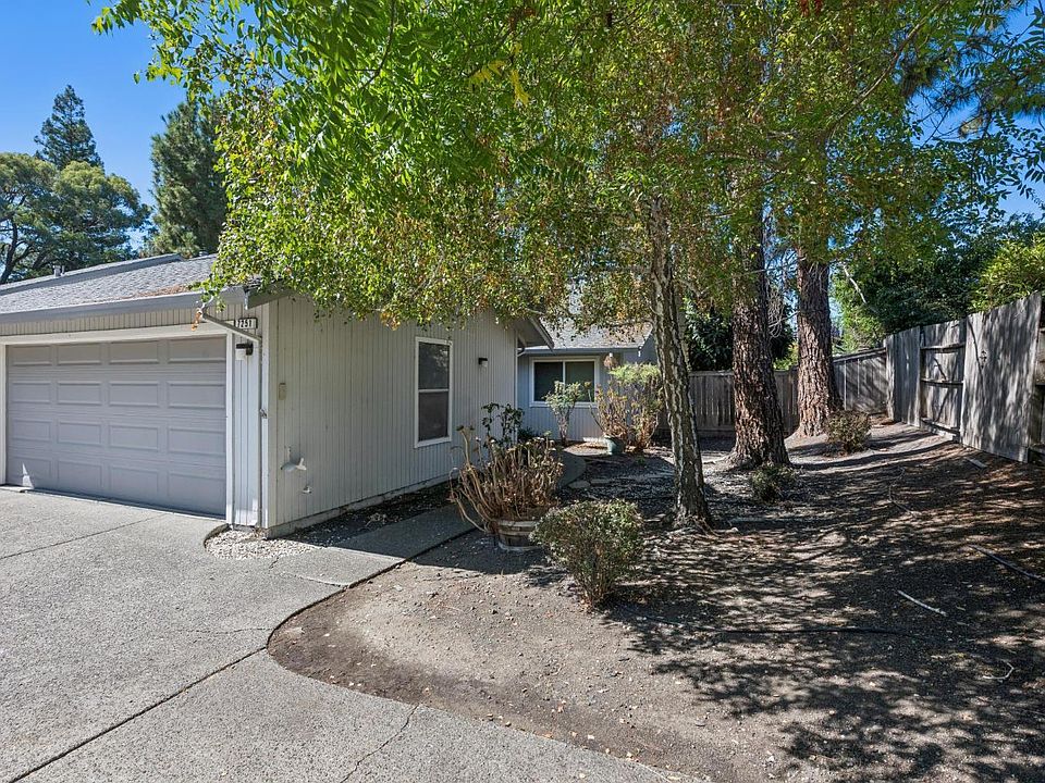 1st image of 7251 Camino Colegio