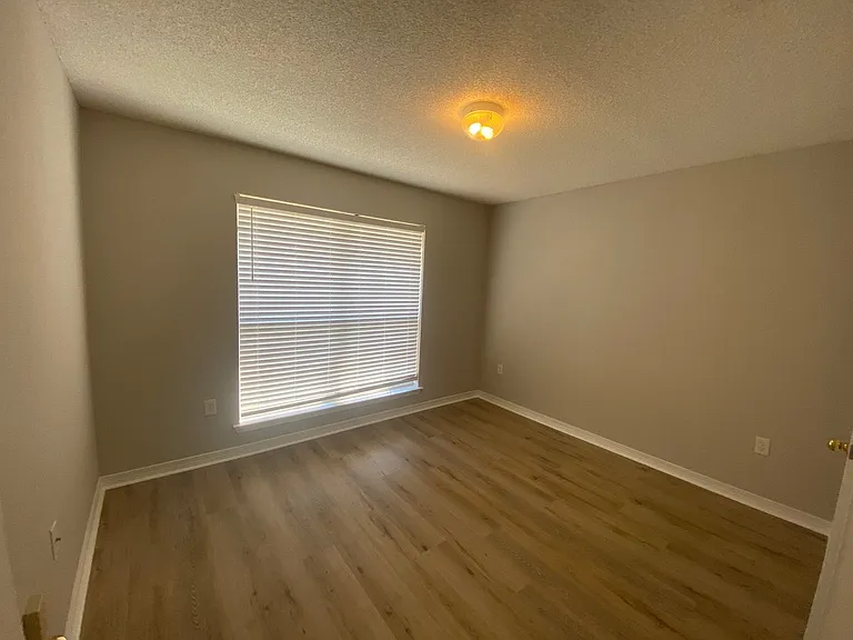 9676 Parker Lake Cir — Photo 24