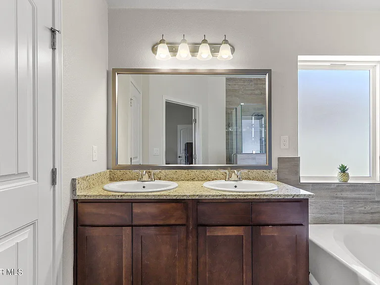 1133 Indigo Sky St — Photo 27