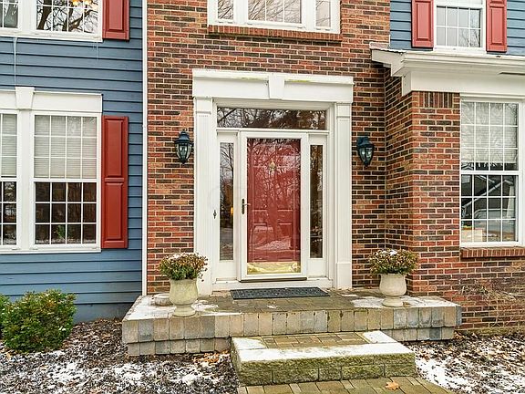 2nd image of 510 Delaneys Cir