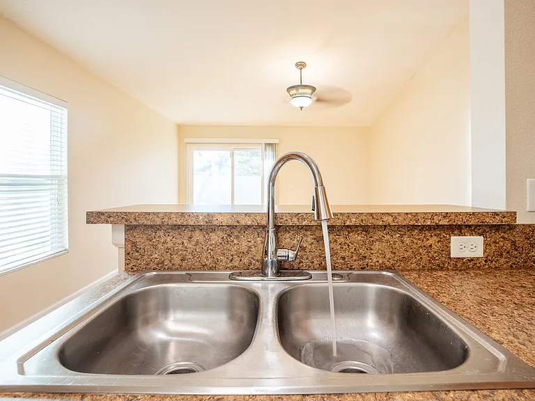 5253 Plantation Home Way — Photo 14