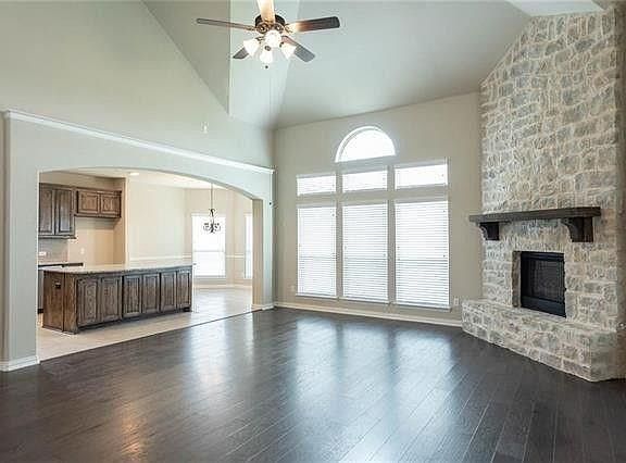 5th image of 1200 Bayonet St