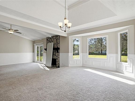 4th image of 161 Brookfield Dr