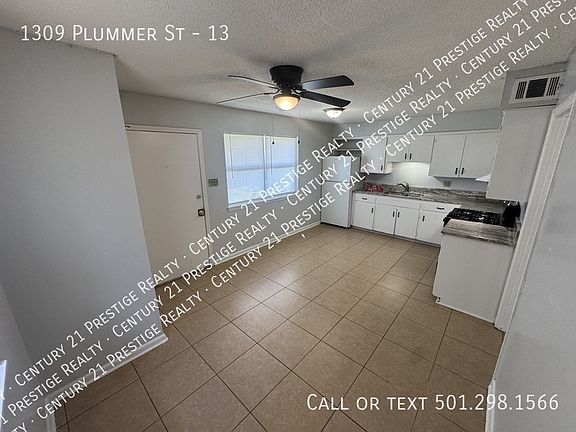 3rd image of 1309 Plummer Dr #13