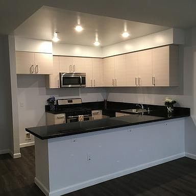 3rd image of 8746 Burnet Ave Unit 208