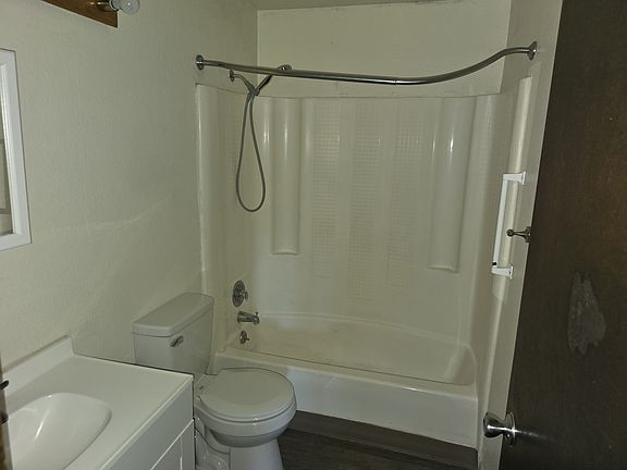 3rd image of 3710 W 15th Ave