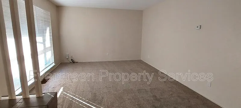 3 bed, 2.0 bath, 1196 sqft, $2,399 — Photo 2