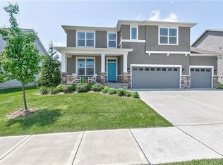 504 SW Haverford Rd, Lees Summit, MO 64081