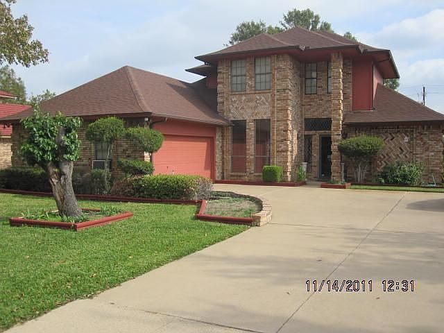 1st image of 3642 Iris Dr