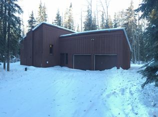2201 Remington Cir, North Pole, AK 99705