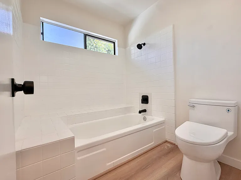 21500 Califa St #163 — Photo 19