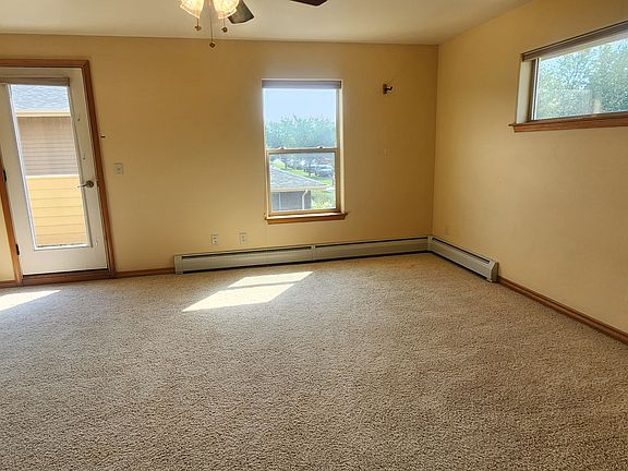 3rd image of 74 N Hanley Ave Unit B-1