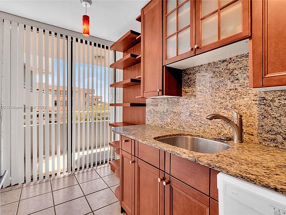 5th image of 8201 Byron Ave APT 401