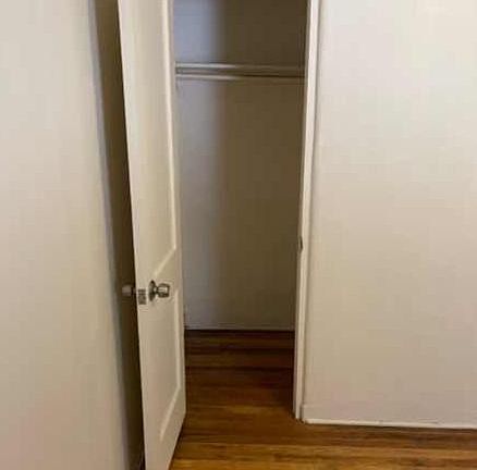 4th image of 716 Vassar Dr NE