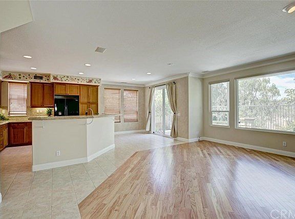 3rd image of 67 Sprucewood
