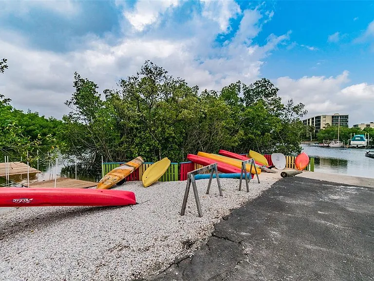 900 Cove Cay Dr #5F — Photo 75