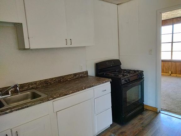 5th image of 621 S 13th St #A