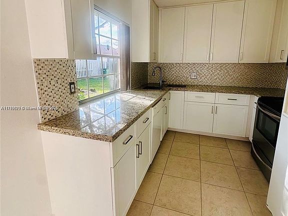 3rd image of 1487 Springside Dr #1487