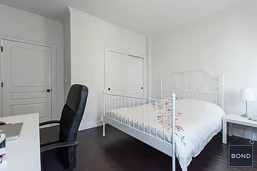 Rented by Bond New York