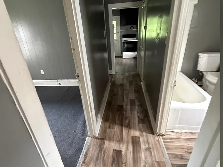 123 S Bromley Ave #2 — Photo 10