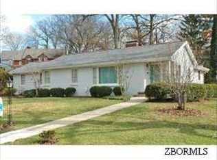 1270 Marwood Dr, Zanesville, OH 43701