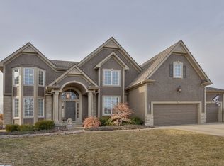 5313 W 161st St, Overland Park, KS 66085