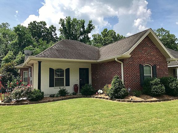 3rd image of 424 T Leigh Dr