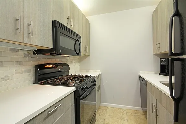 Rented by City Connections Realty | media 23