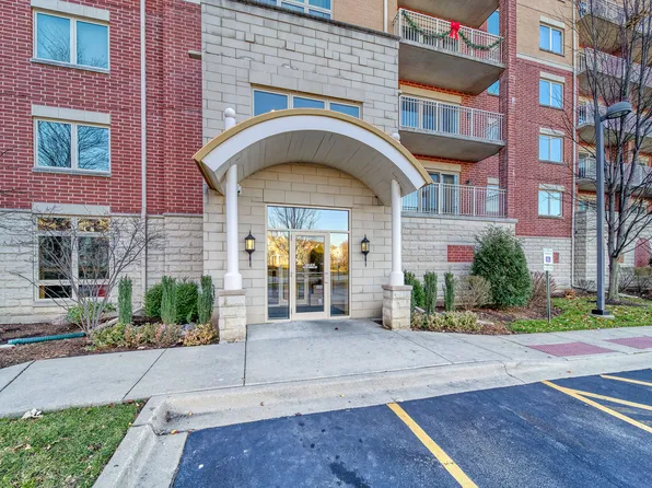 8300 Concord Dr Unit 205, Morton Grove, IL 60053