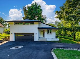 391 Darst Rd, Dayton, OH 45440