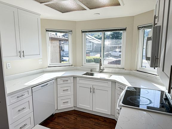 3rd image of 2227 Jacqueline Dr