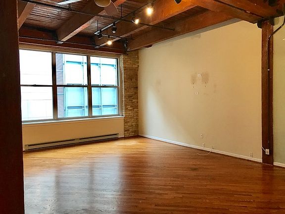 3rd image of 540 N Lake Shore Dr APT 604