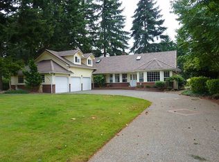 20314 Island Pkwy E, Lake Tapps, WA 98391