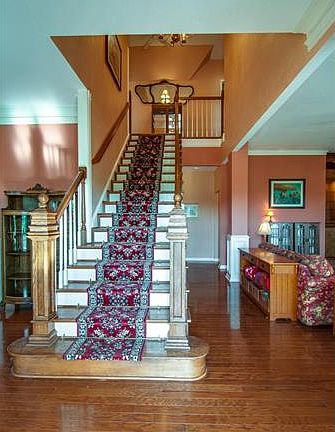 2nd image of 6122 Green Meadow Ln